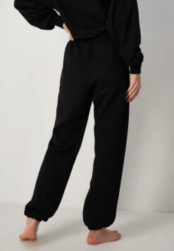 Made With Love - Trainingsbroek - Black 6 Made With Love - Trainingsbroek - Black -Only Mode Winkel 2e8c6c863ff74af99b33dd3a8f24fdbb