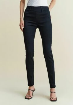 Next Super Stretch Soft Sculpt Pull On Standard - Jeggings - Black