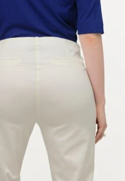 Ulla Popken Cigarette Pintuck Elastic Waistband - Broek - Offwhite -Only Mode Winkel 2f8c3a11a96342b68e12105d100a313c