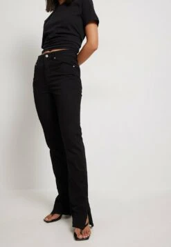 NA-KD Mit Schlitz - Bootcut Jeans - Black