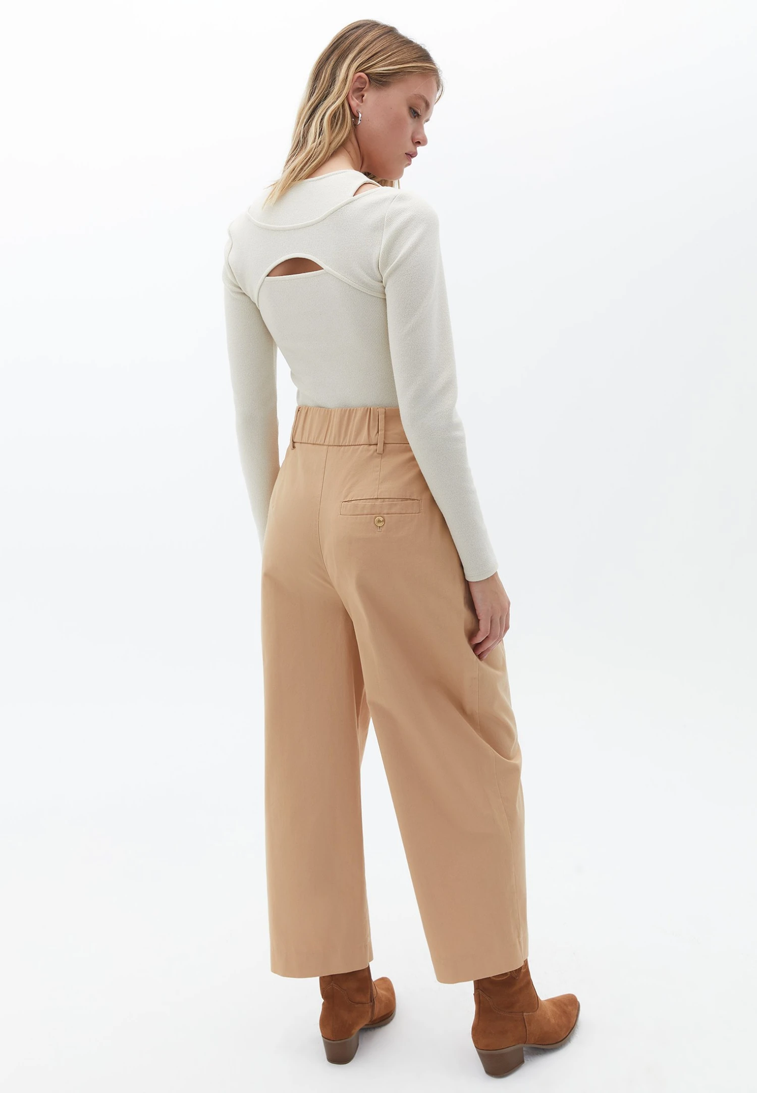 Mit Formgebenden Abnähern - Broek - Latte 3 Mit Formgebenden Abnähern - Broek - Latte - Afbeelding 3