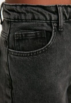 Trendyol Straight Leg Jeans - Black -Only Mode Winkel 3376aed5ac5b4f20bfadb789a3c6050f