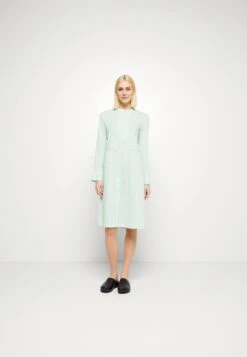 Mads Nørgaard Crinckle Pop Dupina Dress - Jurk - Cabbage/Honeydew