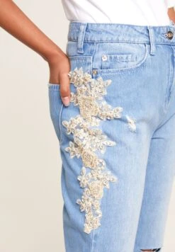 Mit Stickerei - Relaxed Fit Jeans - Azzurro -Only Mode Winkel 33b365cdff5d4969abeeac213d396547