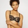 Chantelle Fleurs-Balconnet Aussenträger-Bh - Voorgevormde Bh - Schwarz