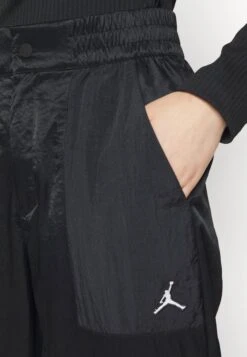 Jordan Flight Pant - Broek - Black/White -Only Mode Winkel 34f6faa25a634bcea97d6c08c3e4c51e