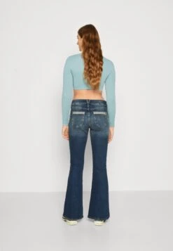 BDG Urban Outfitters Tiana - Flared Jeans - Dark Vintage 8 BDG Urban Outfitters Tiana - Flared Jeans - Dark Vintage -Only Mode Winkel 34f7b5f751144f598bc63344c9533046