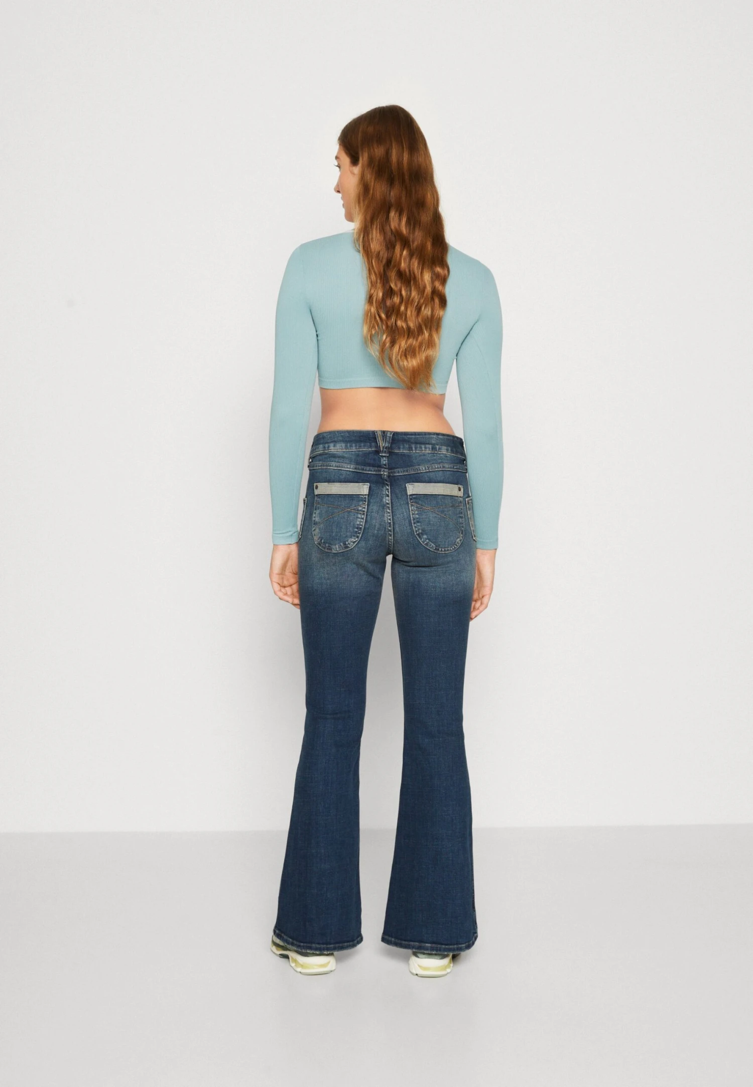 BDG Urban Outfitters Tiana - Flared Jeans - Dark Vintage 3 BDG Urban Outfitters Tiana - Flared Jeans - Dark Vintage - Afbeelding 3