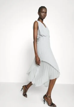 Patrizia Pepe Abito Dress - Cocktailjurk - Mineral Gray 9 Patrizia Pepe Abito Dress - Cocktailjurk - Mineral Gray -Only Mode Winkel 37590f38bd0242cb809593e4c441c6be