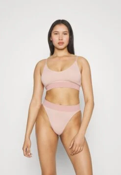 Sloggi Ever Infused Aloe High Leg - Slip - Foggy Mauve 6 Sloggi Ever Infused Aloe High Leg - Slip - Foggy Mauve -Only Mode Winkel 37c1a8cdf7ce486ba608acaf16ff9841