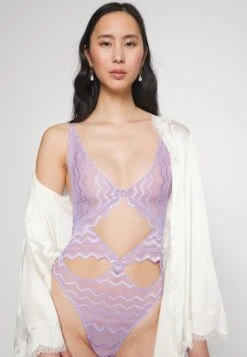 Muse By - Body - Lavander 9 Muse By - Body - Lavander -Only Mode Winkel 38a7578c3a0742a2b8e0242bbca4a1ee