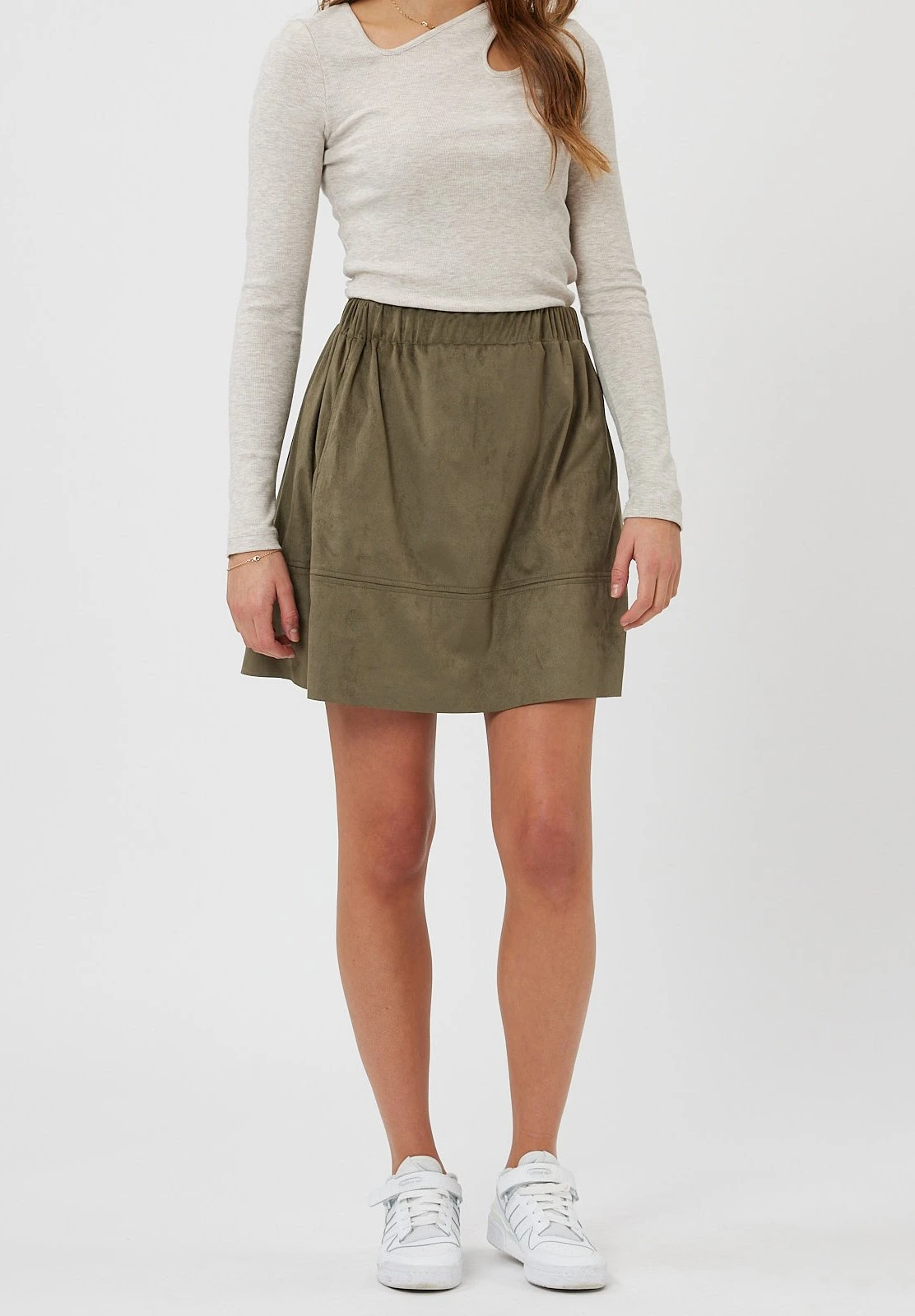 Moves Kia - A-Lijn Rok - Dusty Olive Green 1 Moves Kia - A-Lijn Rok - Dusty Olive Green