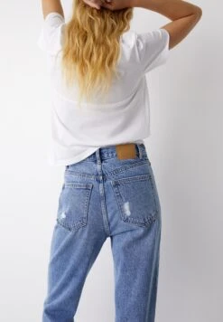 PULL & BEAR Ripped- Straight Leg Jeans - Blue Denim 11 PULL & BEAR Ripped- Straight Leg Jeans - Blue Denim -Only Mode Winkel 3bd8249b6fe548aca8c20f08899496db