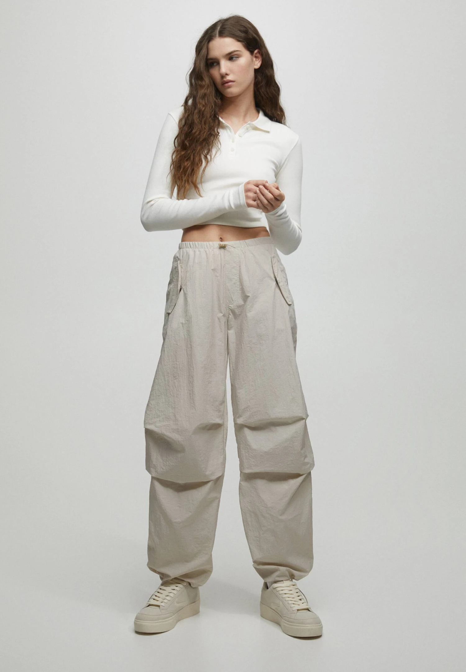 PULL & BEAR Parachute- Broek - Beige 2 PULL & BEAR Parachute- Broek - Beige - Afbeelding 2