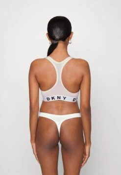 Cozy Boyfriend - Bustier - Pearl Cream 9 Cozy Boyfriend - Bustier - Pearl Cream -Only Mode Winkel 40e72e2a4a2f47b8a8c26e51c16cf02e