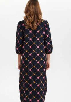 Nuava - Jurk - Dark Sapphire -Only Mode Winkel 40ee5852f0884eb1b84db2a3fe6e4734