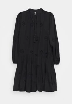 Seafolly Bora Bora Flora Embroidery Tiered Dress - Strandaccessoire - Black -Only Mode Winkel 410409683c644d51b0c074ea00ce855d