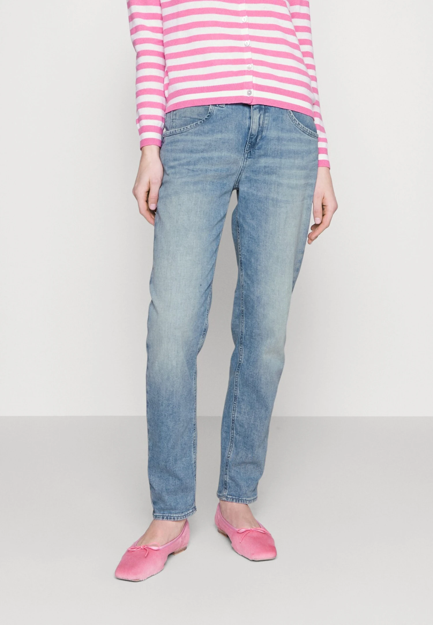 DRYKORN Like - Relaxed Fit Jeans - Blue 1 DRYKORN Like - Relaxed Fit Jeans - Blue