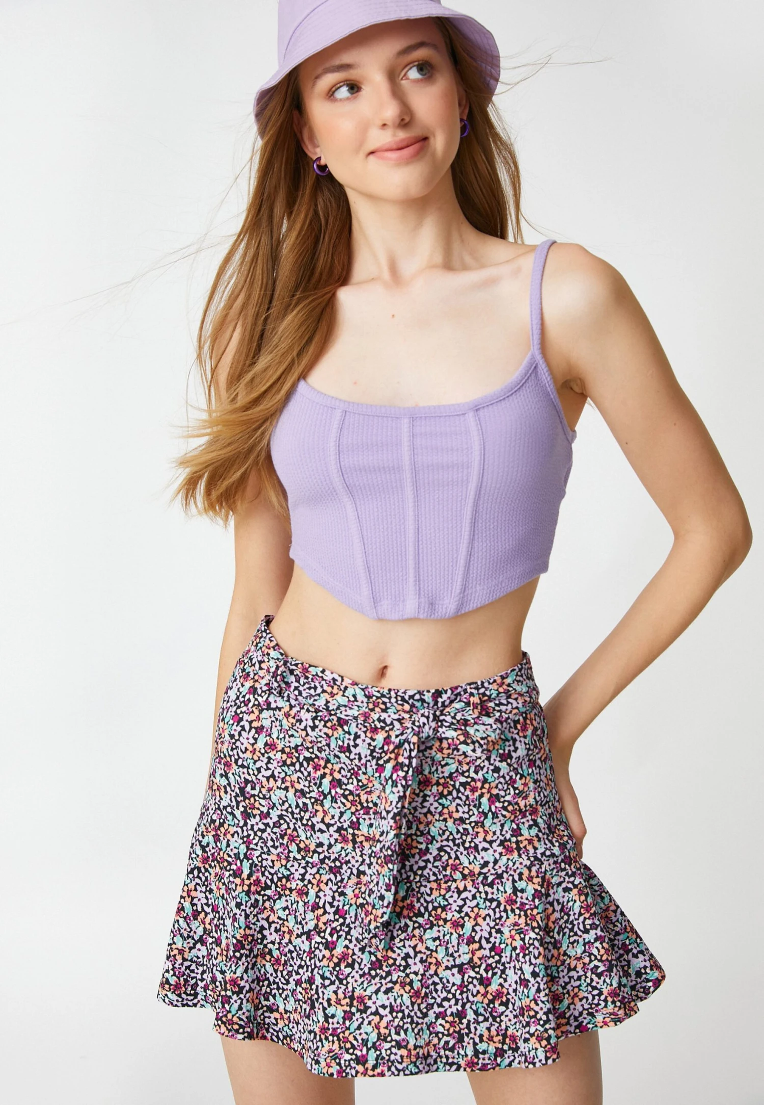 Koton Mini Floral Ruflle - A-Lijn Rok - Black 1 Koton Mini Floral Ruflle - A-Lijn Rok - Black