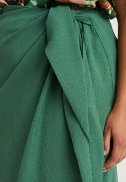 WE FASHION Curve - Wikkelrok - Green -Only Mode Winkel 470c5011586e4315b09b09cf7f2fe7f2