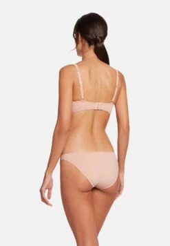 Wolford 3W Skin - T-Shirt Bh - Light Pink -Only Mode Winkel 475143802ac041a98181ecced3a40583
