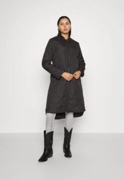 Vila Vimanon Quilted Jacket- Mantel - Black