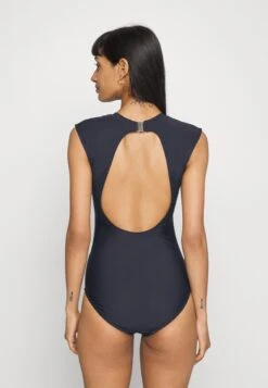 Seafolly Summer Salt Cap Sleeve One Piece - Badpak - Black -Only Mode Winkel 4a0ea54801a049d182ecc9ebbac897a0