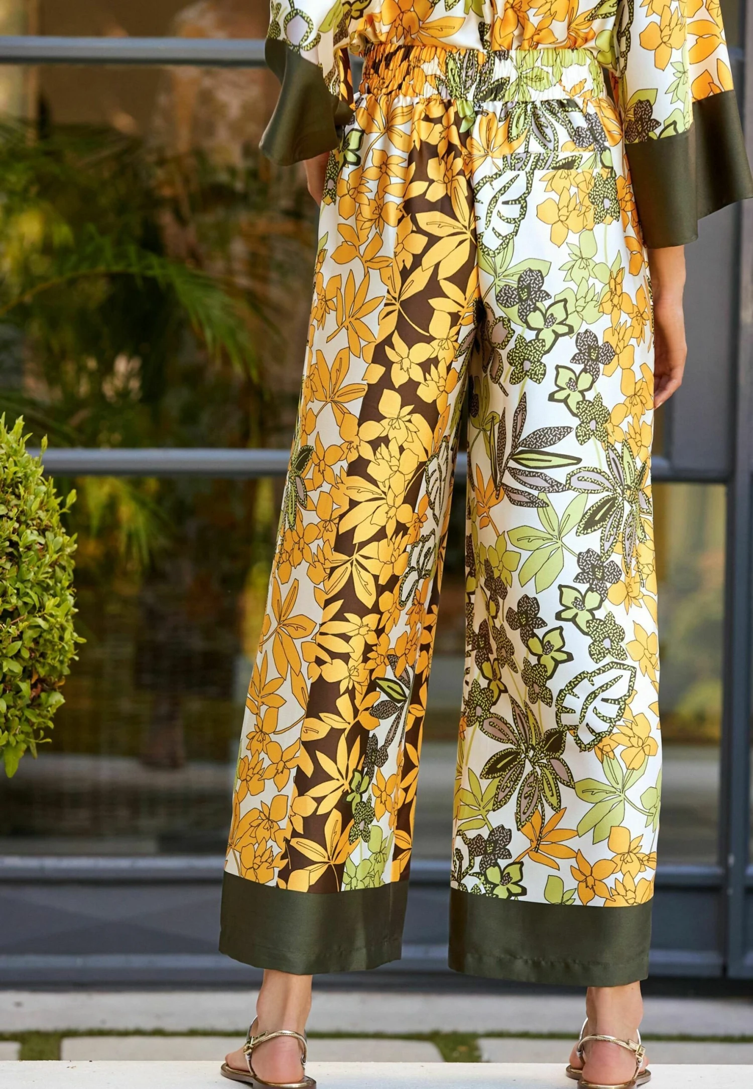 Next Printed Wide Leg Standard - Broek - Khaki Green Yellow 3 Next Printed Wide Leg Standard - Broek - Khaki Green Yellow - Afbeelding 3