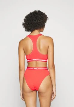 Puma Women Racer Back Hang - Bustier - Hibiscus Red 7 Puma Women Racer Back Hang - Bustier - Hibiscus Red -Only Mode Winkel 4a98a54138364e848280ae5dbffa5d1d