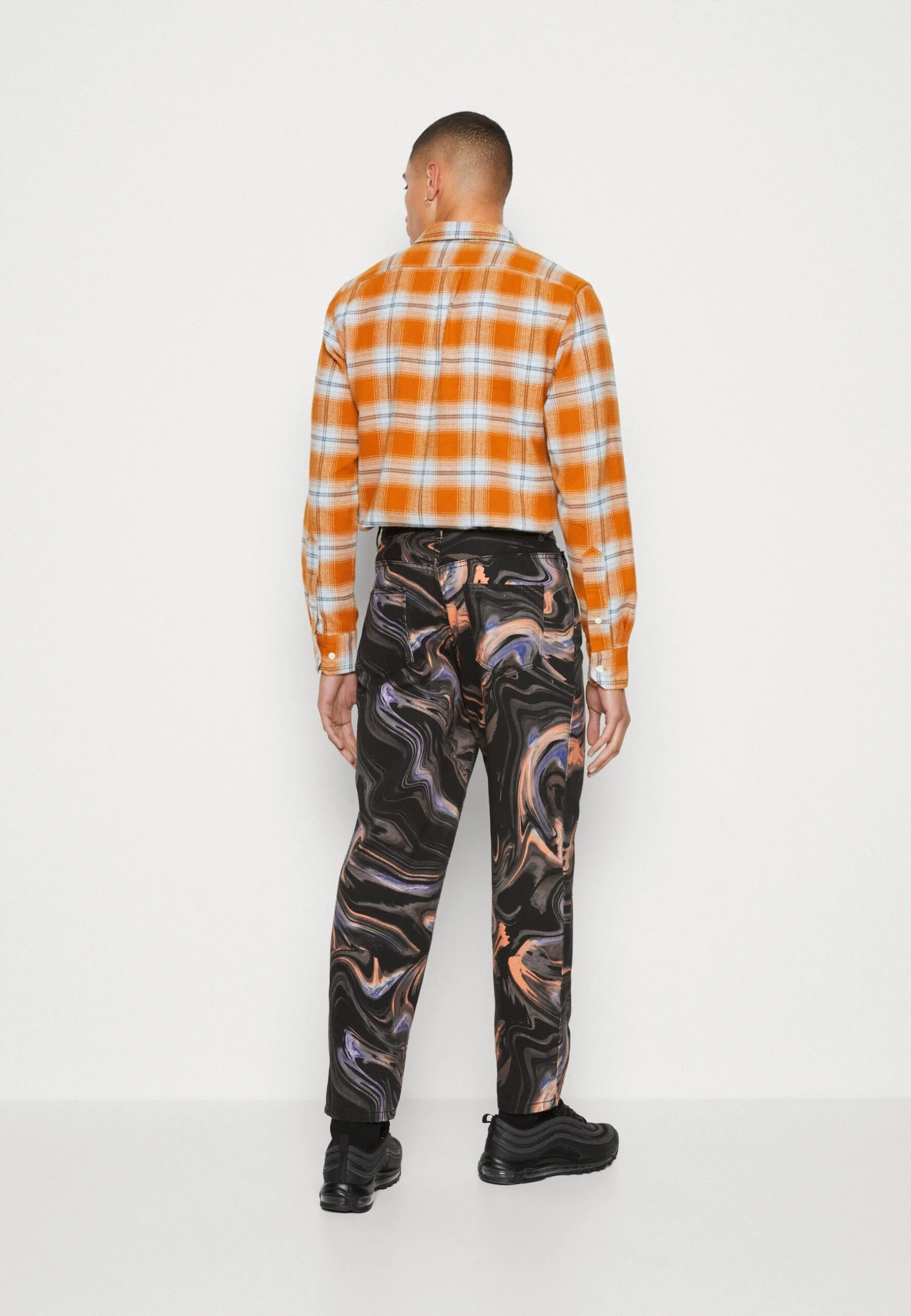 YOURTURN Phluid Unisex - Relaxed Fit Jeans - Black Denim 3 YOURTURN Phluid Unisex - Relaxed Fit Jeans - Black Denim - Afbeelding 3