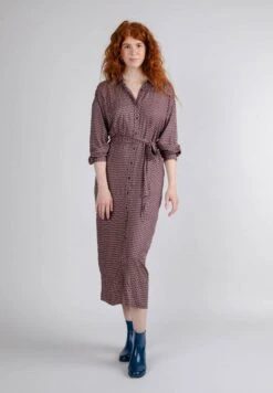 Brava Fabrics All Over Penguin- Blousejurk - Blue