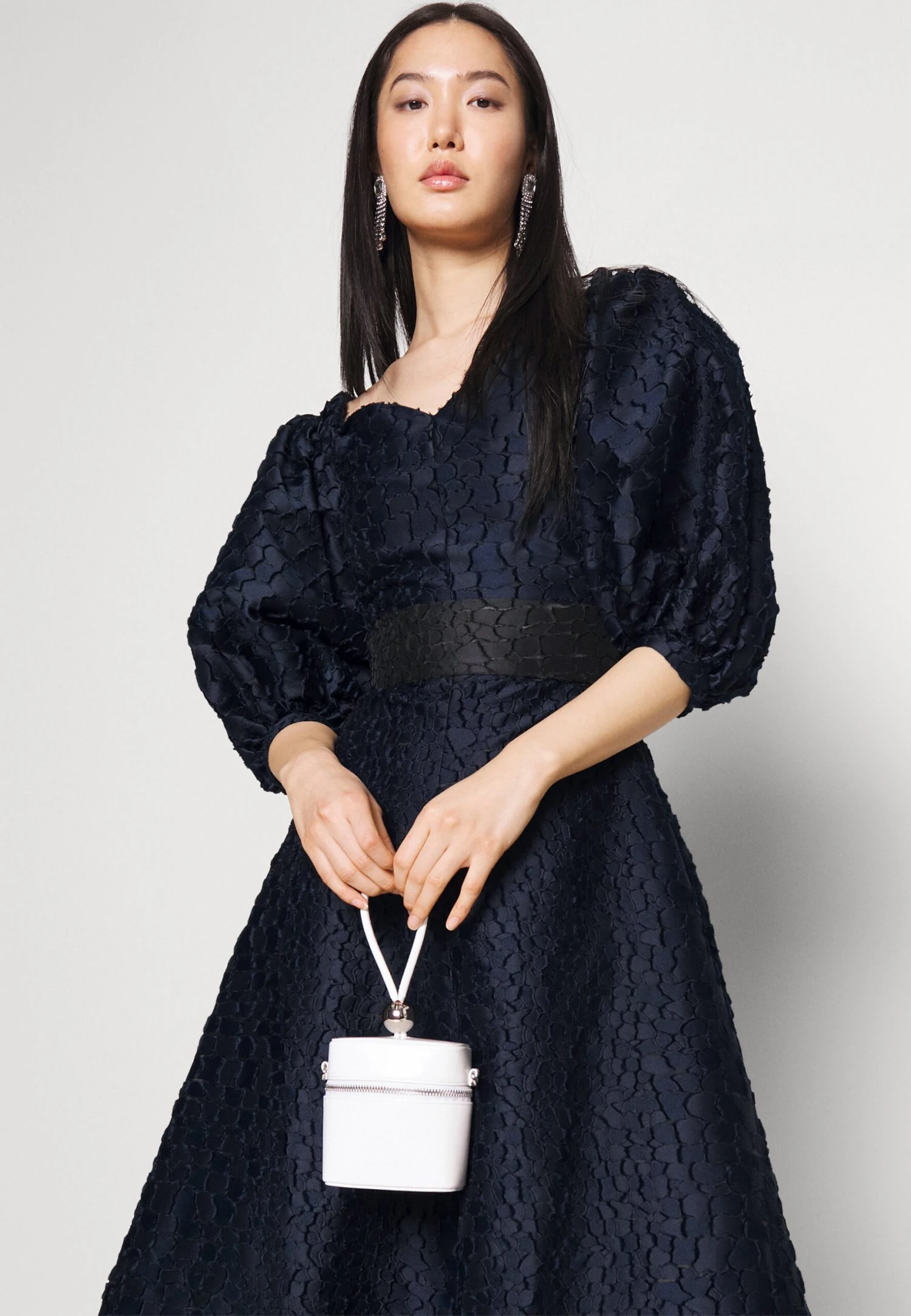 The Rosanna Dress - Cocktailjurk - Navy 4 The Rosanna Dress - Cocktailjurk - Navy - Afbeelding 4