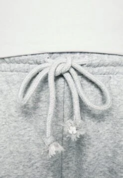 Classic Trackpant - Trainingsbroek - Grey Marle 9 Classic Trackpant - Trainingsbroek - Grey Marle -Only Mode Winkel 5037b68c5dc04e1caa06021f645c3edc