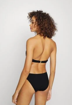 Bruno Banani Wire Set - Bikini - Black 9 Bruno Banani Wire Set - Bikini - Black -Only Mode Winkel 5085cb7bddfa4248a66627c1090eca07