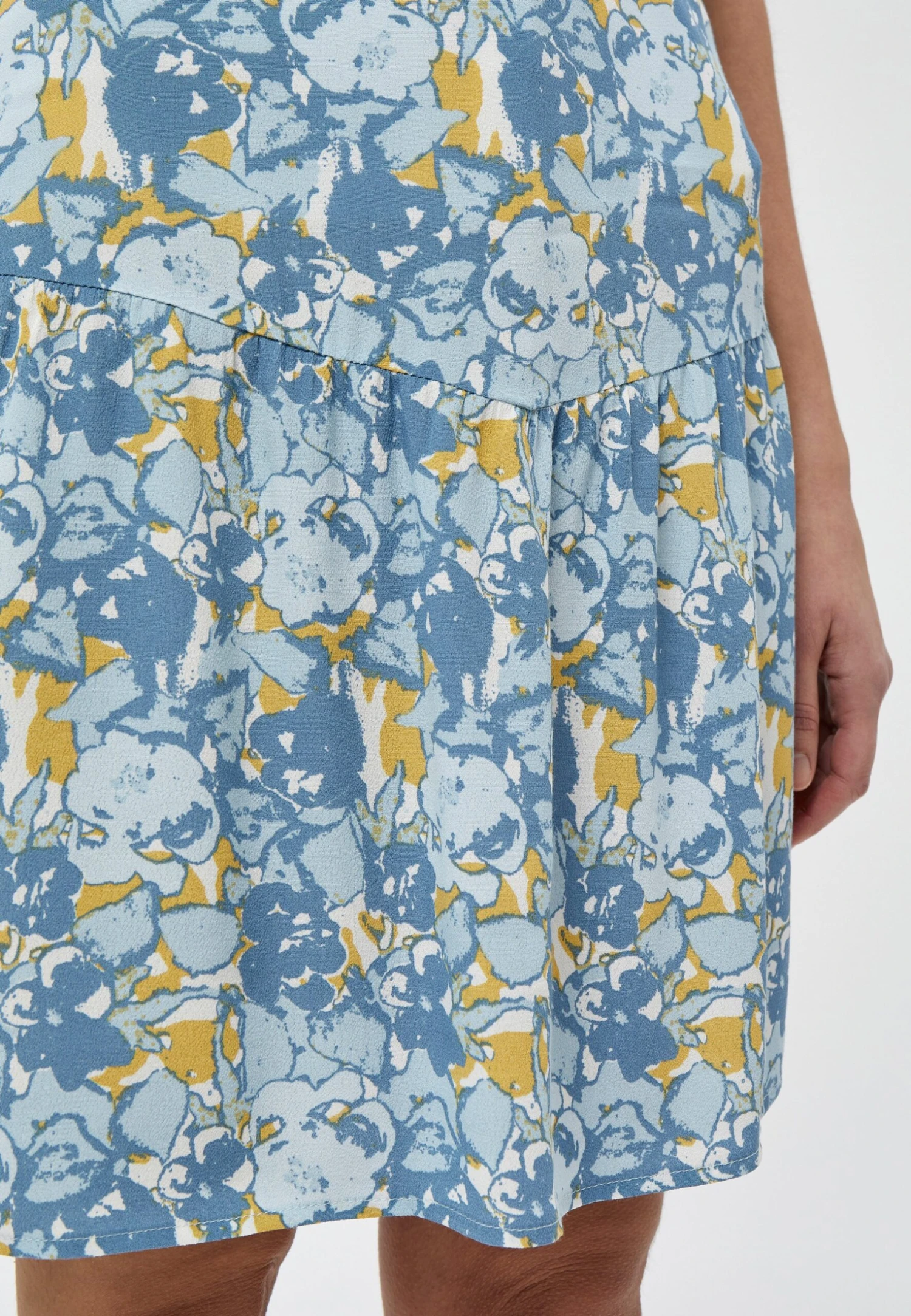 Minus Sarana - A-Lijn Rok - Blue Heaven Print 4 Minus Sarana - A-Lijn Rok - Blue Heaven Print - Afbeelding 4