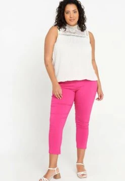 Uni Avec Dentelle - Blouse - Beige -Only Mode Winkel 51e7204cd91843fb8b6d890ee1e4a2d9