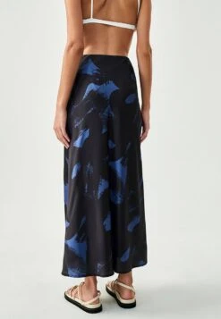 Newport - Maxirok - Dark Navy Abstract 8 Newport - Maxirok - Dark Navy Abstract -Only Mode Winkel 5280914081514b1dbd8f5b8deded8aea