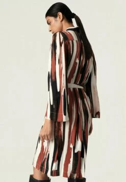 Soaked In Luxury Slmaddie - Jurk - Dark Red/Beige/Black 8 Soaked In Luxury Slmaddie - Jurk - Dark Red/Beige/Black -Only Mode Winkel 534cc9ce16c644f684cd5415fd85420f