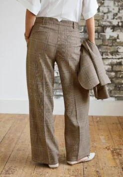 Next Tailored Wide Standard Tall - Broek - Natural Check 8 Next Tailored Wide Standard Tall - Broek - Natural Check -Only Mode Winkel 54f91fc040a3459c9424783eec1044f3