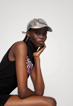 Jerseyjurk - Black -Only Mode Winkel 585675f8eae141848e026b99f2aae82e