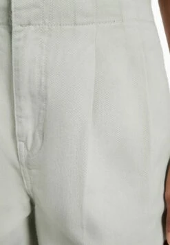 BERSHKA Pleated - Flared Jeans - Mottled Light Grey -Only Mode Winkel 59b08cb8bf9b4d4c8fc5c8c92673609d