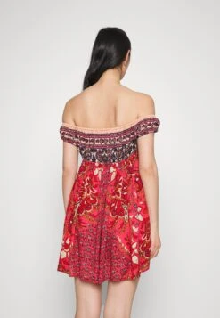 FREE PEOPLE Bali Mariposa- Strandaccessoire - Strawberry Combo 7 FREE PEOPLE Bali Mariposa- Strandaccessoire - Strawberry Combo -Only Mode Winkel 59f7e72ac93943b798e1514c729a4c12