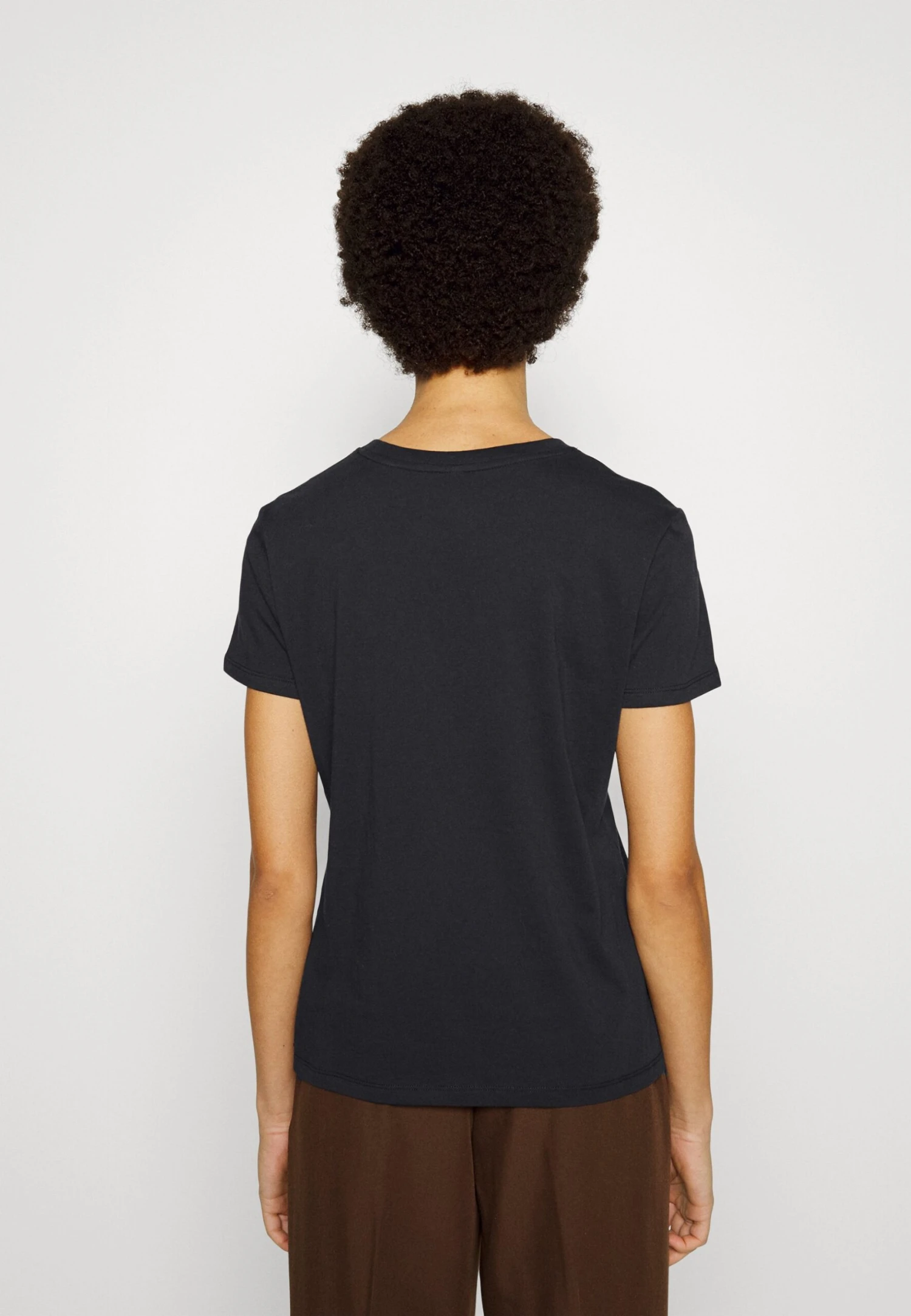 Ugg Uma Tee - T-Shirt Basic - Black 3 Ugg Uma Tee - T-Shirt Basic - Black - Afbeelding 3