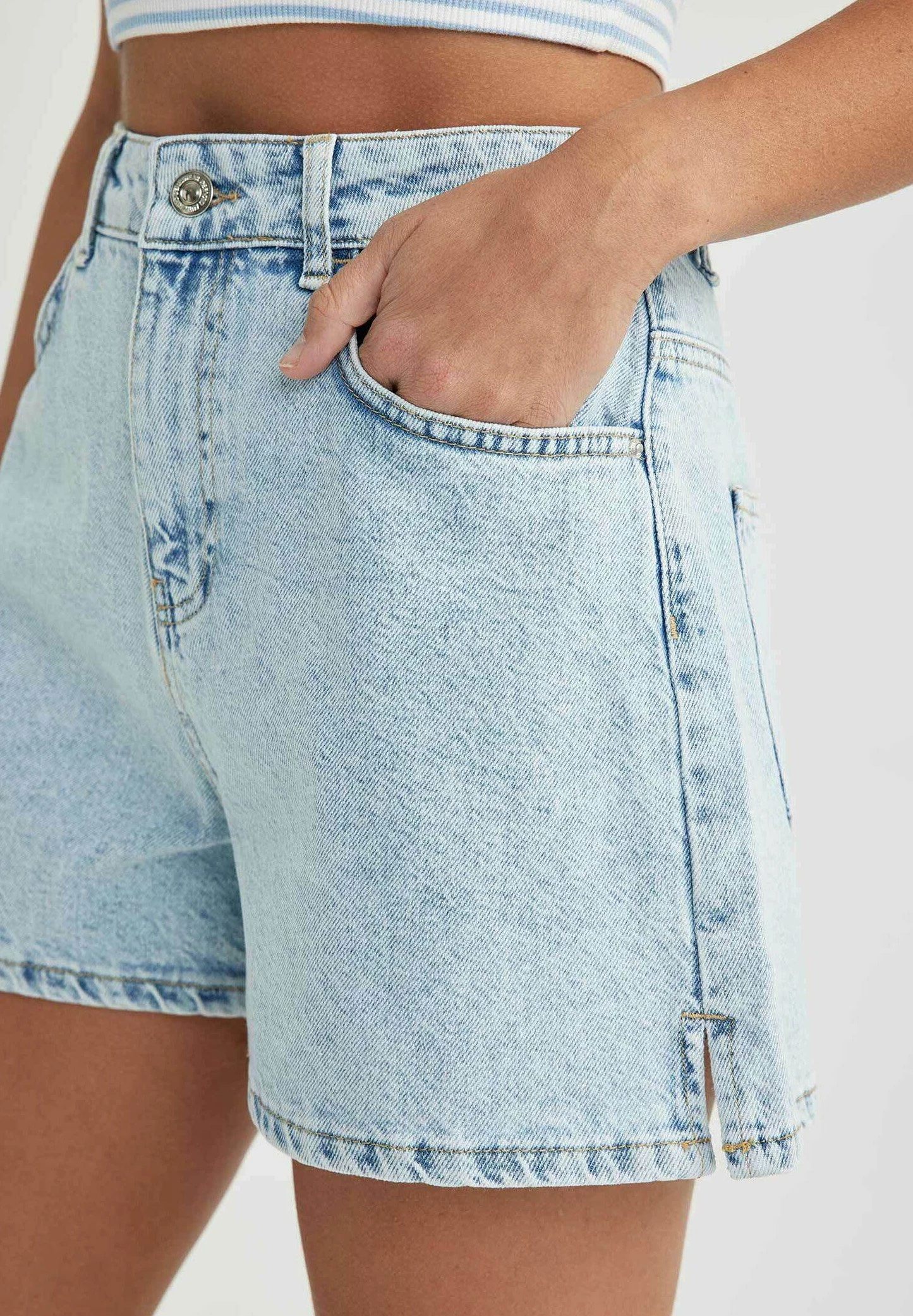 DeFacto Mom Fit - Jeansshort - Blue 4 DeFacto Mom Fit - Jeansshort - Blue - Afbeelding 4