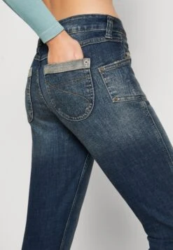 BDG Urban Outfitters Tiana - Flared Jeans - Dark Vintage 11 BDG Urban Outfitters Tiana - Flared Jeans - Dark Vintage -Only Mode Winkel 5e17a74a5daa422ab3bc097dea0da064