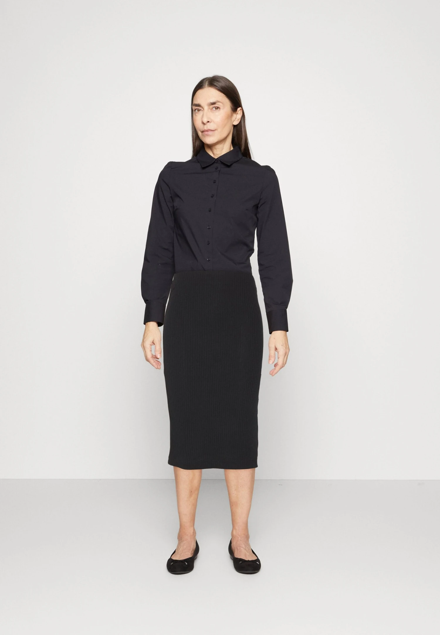 Guess Midi Buttons Skirt - Kokerrok - Jet Black 2 Guess Midi Buttons Skirt - Kokerrok - Jet Black - Afbeelding 2