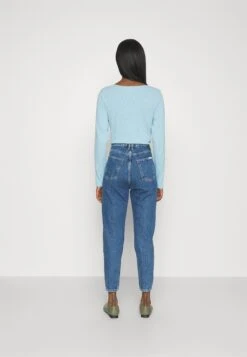 Marc O'Polo DENIM Trouser Boyfriend Fit - Straight Leg Jeans - Blue Denim 7 Marc O'Polo DENIM Trouser Boyfriend Fit - Straight Leg Jeans - Blue Denim -Only Mode Winkel 5efaeb709eef440f88eca5e5b4c33439
