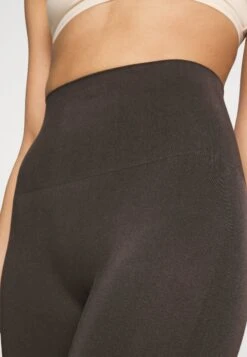 Anna Field Strong Shaping- Shapewear -Black 9 Anna Field Strong Shaping- Shapewear -Black -Only Mode Winkel 6136ff1fea424badb2dad93e81db16d3