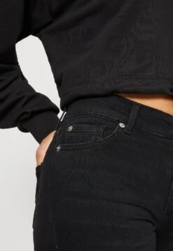 Vero Moda Vmdaf Straight- Straight Leg Jeans - Black Denim 9 Vero Moda Vmdaf Straight- Straight Leg Jeans - Black Denim -Only Mode Winkel 62896a3b33974f7597c218f5593d52af