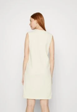 Adidas Originals Adicolor 70S V Neck Dress - Jurk - White -Only Mode Winkel 65cdee9d8e2146498e9da1188e637416